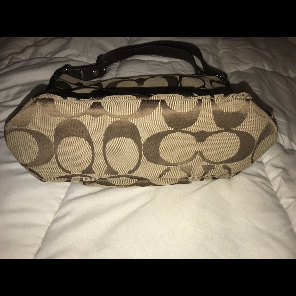 🎉SOLD🎉 Authentic Coach Bag (medium size) - Picture 7 of 8